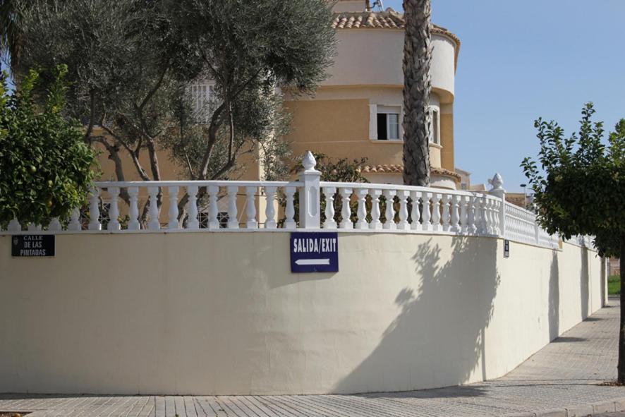 Bnb Casa Frente Al Lago Rosa Torrevieja Ngoại thất bức ảnh